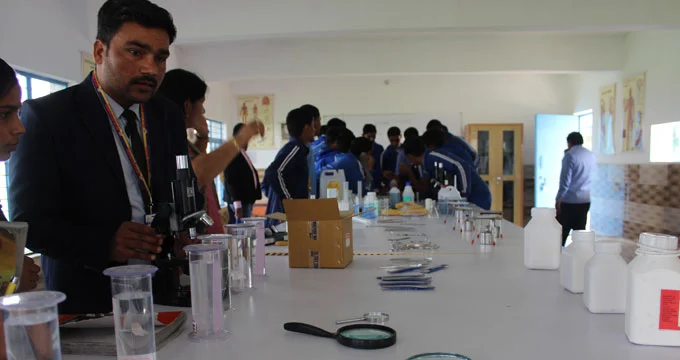 Top Boarding School modern laboratories